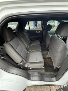 White 2014 Ford Explorer XLT