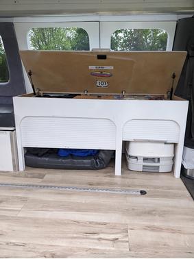 2011 GMC Savana 3500 LT