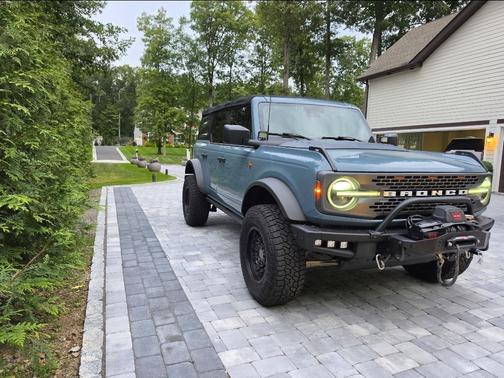 Blue 2021 Ford Bronco Badlands