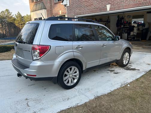 2011 Subaru Forester 2.5 X Premium
