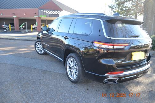 2024 Jeep Grand Cherokee L Summit