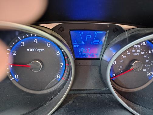 Gray 2011 Hyundai TUCSON Limited