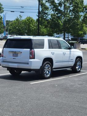 White 2017 GMC Yukon Denali