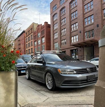 Gray 2015 Volkswagen Jetta Auto S w/Technology