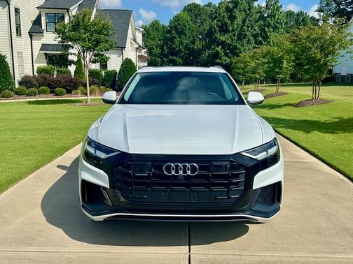 2020 Audi Q8 55 Premium Plus