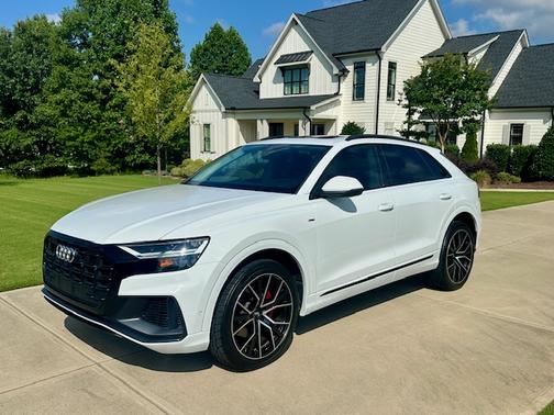 2020 Audi Q8 55 Premium Plus