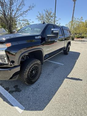 Black 2022 Chevrolet Silverado 2500 High Country