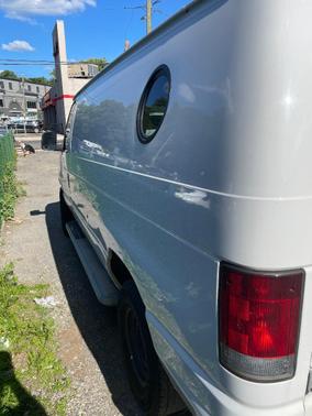 White 2013 Ford E250 Cargo