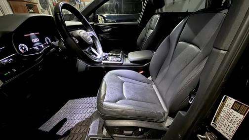 2021 Audi Q7 55 Premium Plus