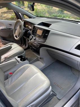 Silver 2014 Toyota Sienna LE