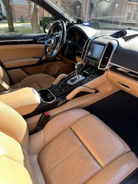 2016 Porsche Cayenne Cayenne