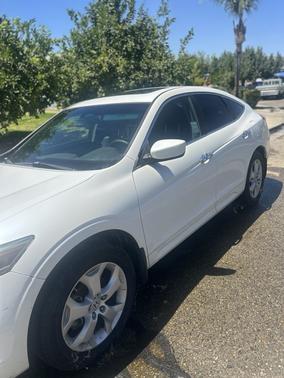 White 2010 Honda Accord Crosstour EX-L