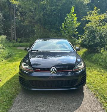 Blue 2017 Volkswagen Golf GTI S 4-Door