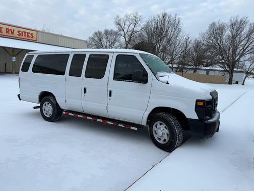 2012 Ford E350 Super Duty XL
