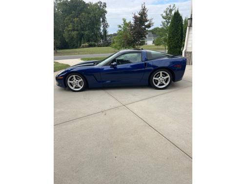 2005 Chevrolet Corvette Base