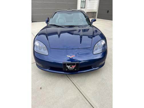 2005 Chevrolet Corvette Base