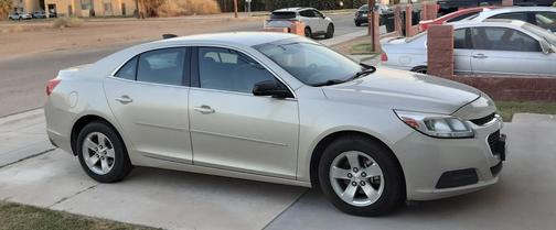 Gold 2015 Chevrolet Malibu LS