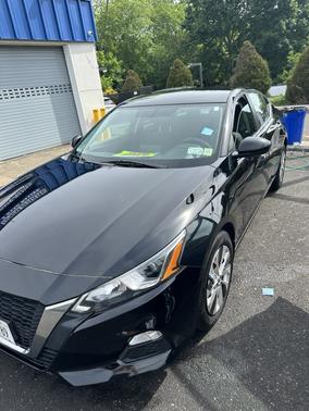 Black 2019 Nissan Altima 2.5 S