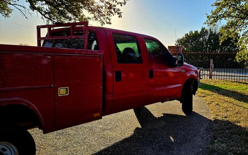 2004 Ford F-350 XL Crew Cab Super Duty