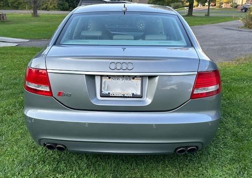 2007 Audi S6 5.2 quattro
