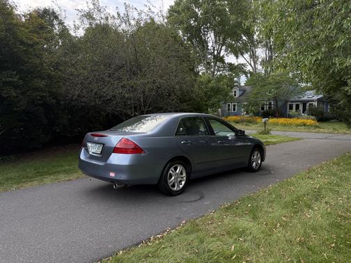 Gray 2007 Honda Accord SE