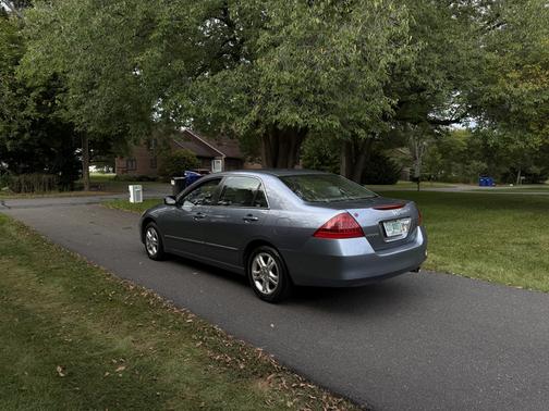 Gray 2007 Honda Accord SE
