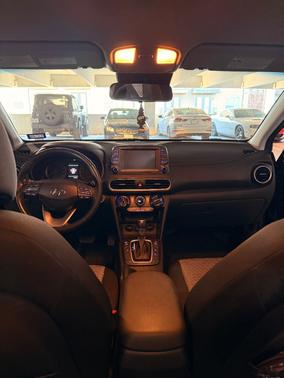 2021 Hyundai KONA SEL
