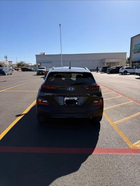 2021 Hyundai KONA SEL