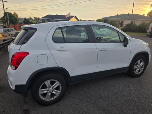 White 2020 Chevrolet Trax LS