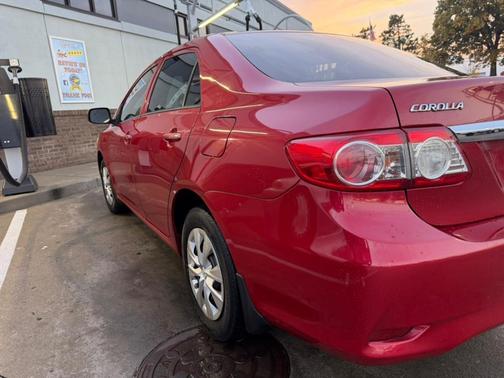 2011 Toyota Corolla LE