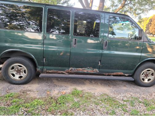 2006 GMC Savana 1500 Base