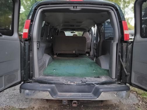 2006 GMC Savana 1500 Base