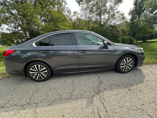 Gray 2018 Subaru Legacy 2.5i Premium