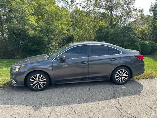 Gray 2018 Subaru Legacy 2.5i Premium