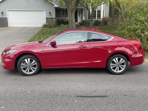 Red 2012 Honda Accord EX-L