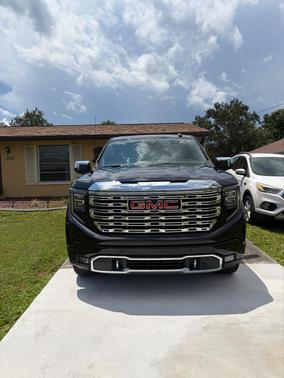 Black 2023 GMC Sierra 1500 Denali