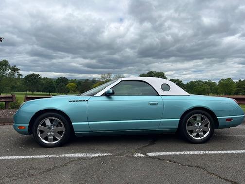 2002 Ford Thunderbird Premium