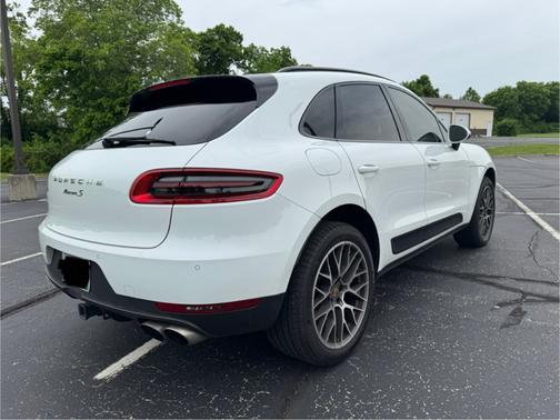 2018 Porsche Macan S