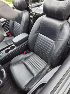 Black 2003 Ford Thunderbird Premium