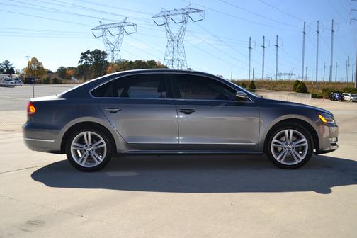 2012 Volkswagen Passat 2.0 TDI SEL Premium