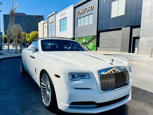 2016 Rolls-Royce Dawn Base