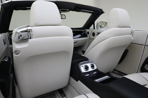 2016 Rolls-Royce Dawn Base