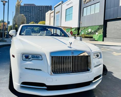 2016 Rolls-Royce Dawn Base