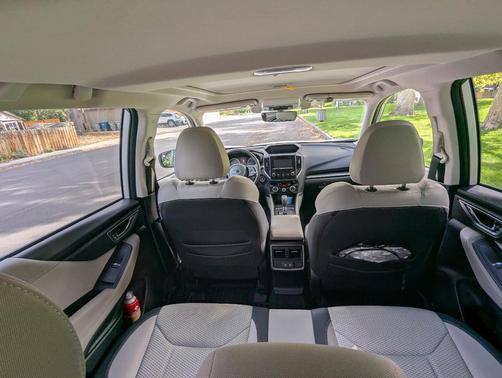 White 2019 Subaru Forester Premium