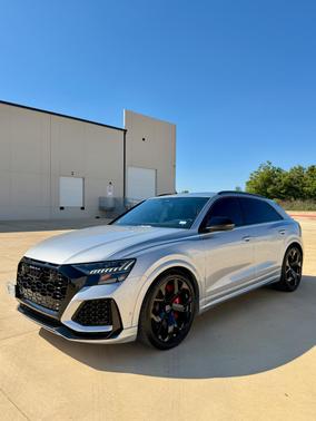 Silver 2021 Audi RS Q8 4.0T
