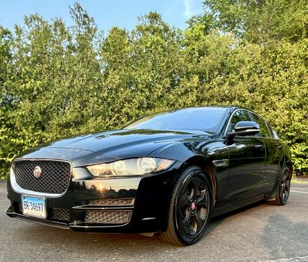 Black 2018 Jaguar XE 25t