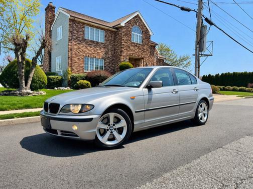 2005 BMW 330 xi