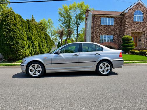 2005 BMW 330 xi