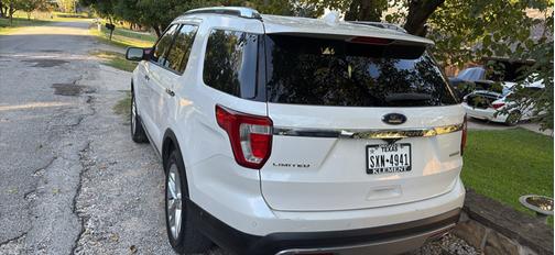 White 2017 Ford Explorer Limited