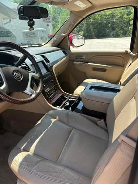 Red 2014 Cadillac Escalade Luxury